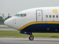 EI-CSR [B737-8AS/W]