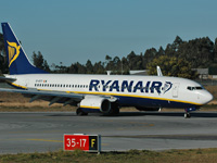 EI-EFP [B737-8AS/W]